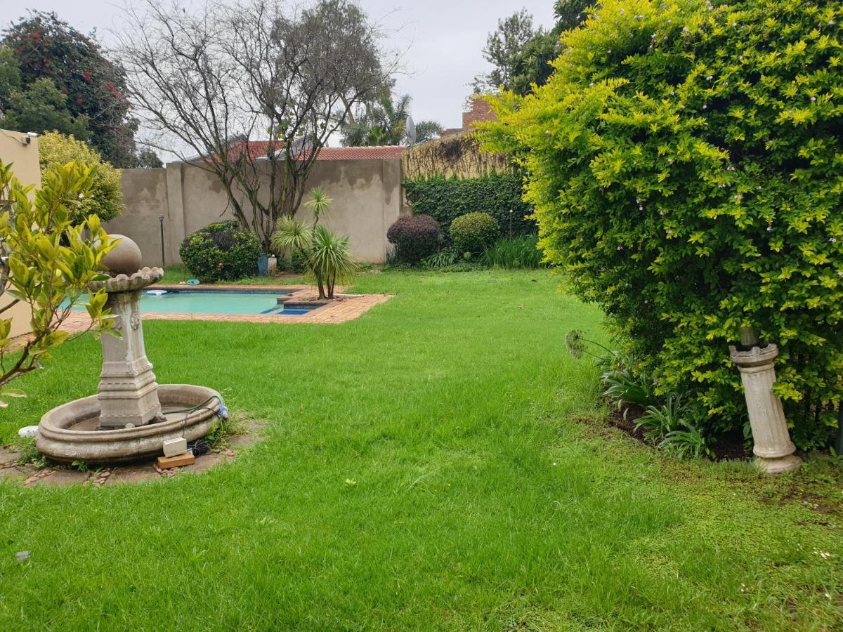 Matina Guest House Johannesburg Kültér fotó